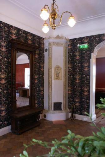 Отель Eivere Manor