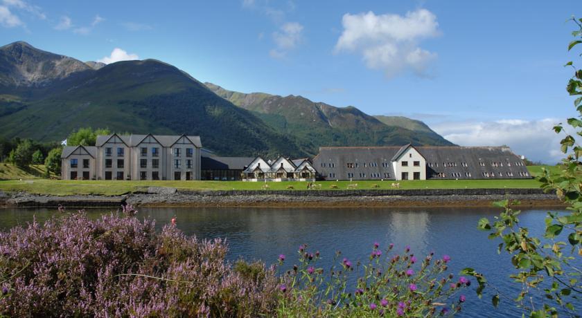 Отель The Isles Of Glencoe Hotel