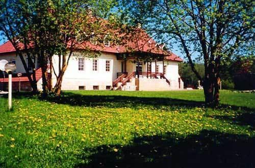 Отель Hotel Laagna Spa & Resort