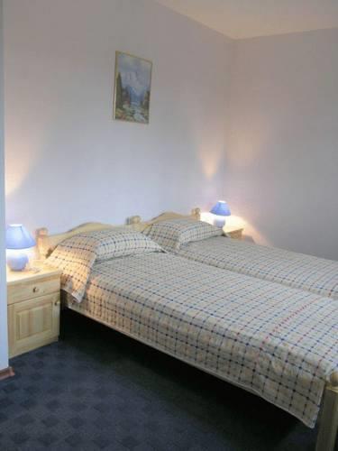 Отель Holiday Village Kedar
