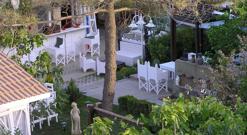 Отель Friends Hotel