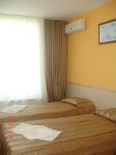 Отель Hotel Sunrise