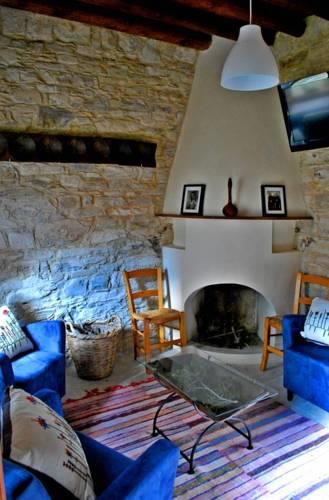 Отель Vavla Rustic Retreat