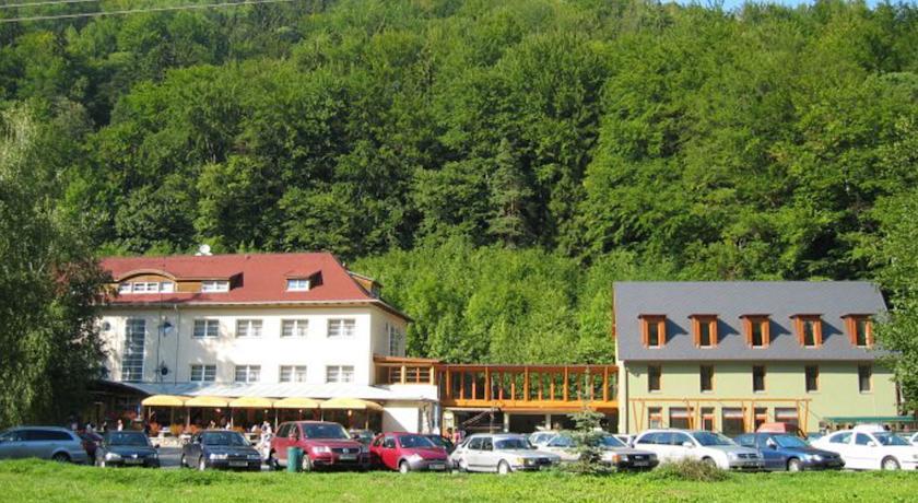 Отель Hotel Skalní Mlýn