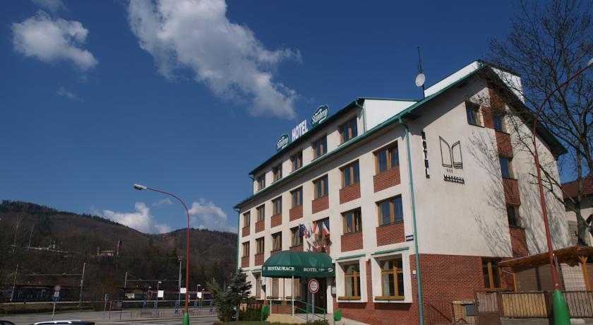 Отель Hotel Macocha