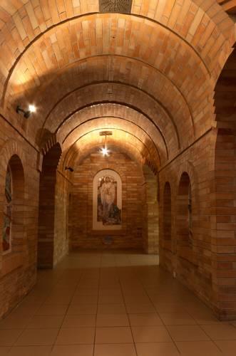 Отель Hotel Imos