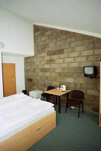 Отель Motel Dacice