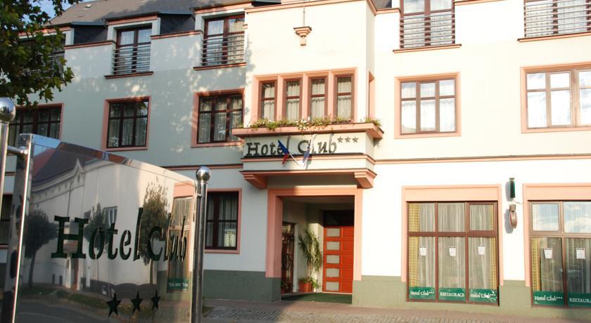 Отель Hotel Club Kyjov