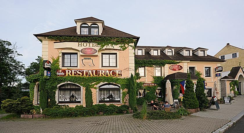 Отель Hotel Bohemia Excellent