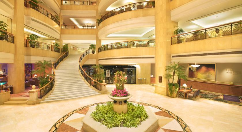 Отель Sheraton Chengdu Lido Hotel
