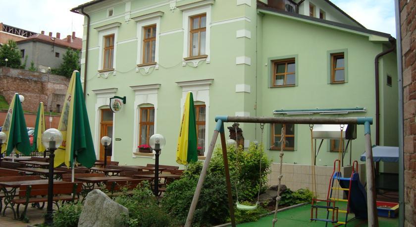 Отель Hotel Krakonoš