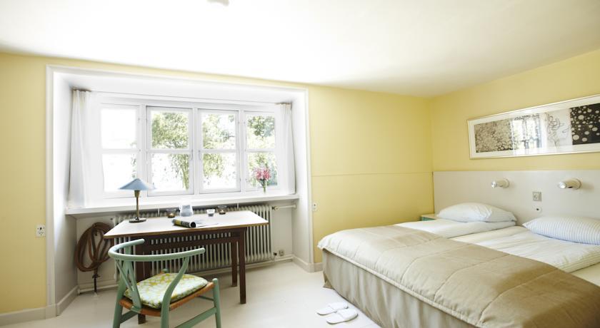 Отель Rødvig Inn & Seaside Hotel