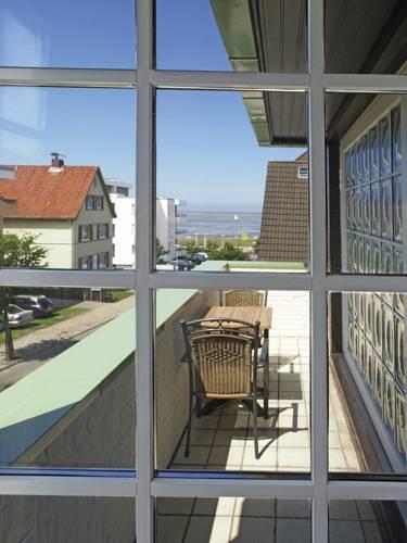 Апартаменты Hotel Appartement Landhaus Stutzi