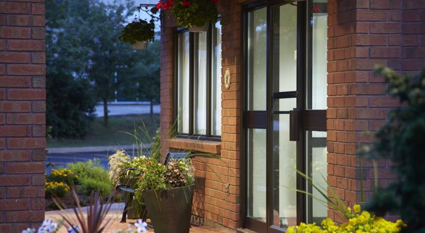 Отель Comfort Inn Laval