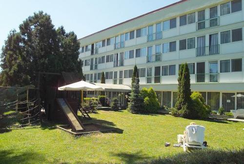Отель Maria Hotel