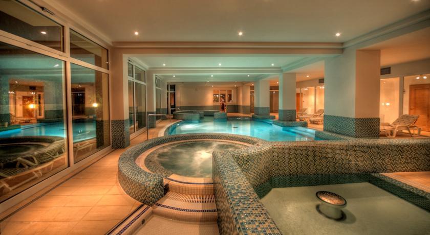 Отель Két Korona Konferencia és Wellness Hotel