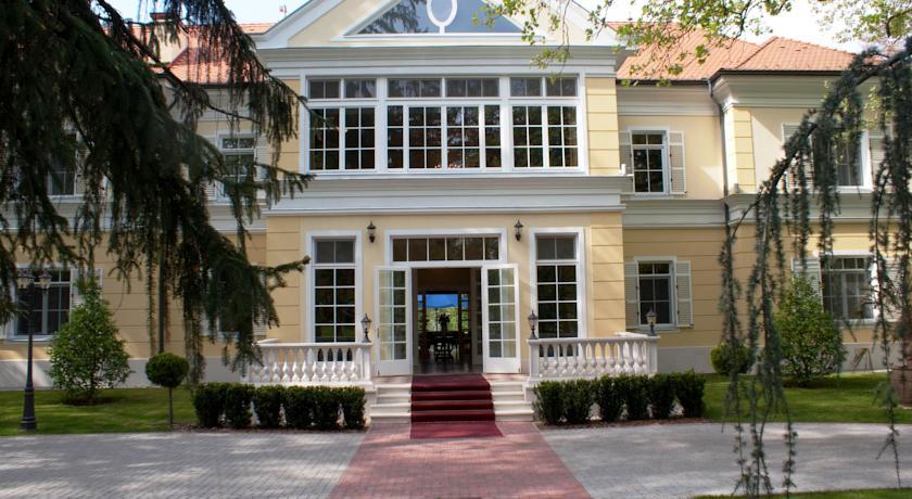 Отель Château Visz