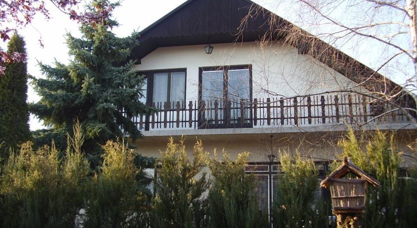 Апартаменты Sunny Villa