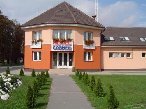 Отель Hotel Corner