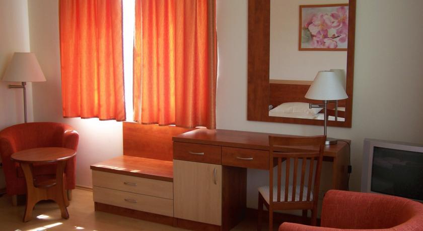 Отель Hotel Relax