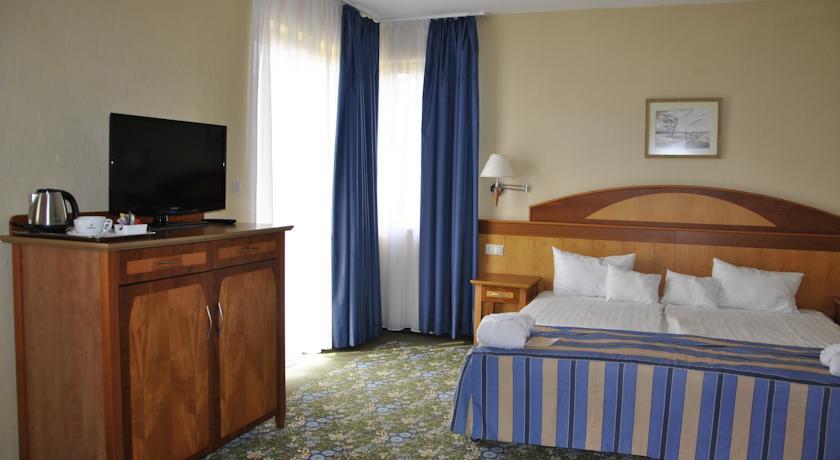 Отель Vitalmed Hotel Sárvár