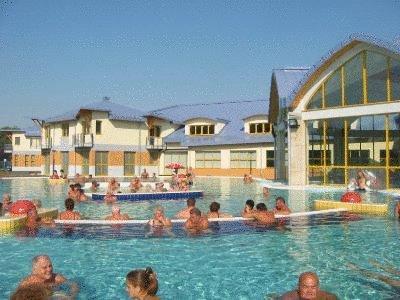 Отель Wolf Hotel