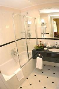 Отель Castle Hotel Grof Degenfeld