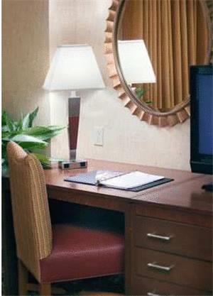 Отель Embassy Suites San Marcos Hotel, Spa & Conference Center