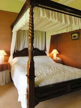 Отель Ballinalacken Castle Country House Hotel