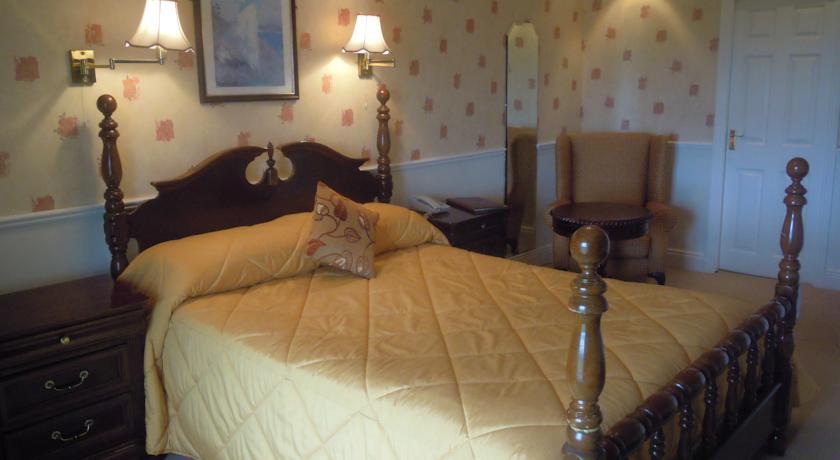 Отель Aran View Hotel And Country House