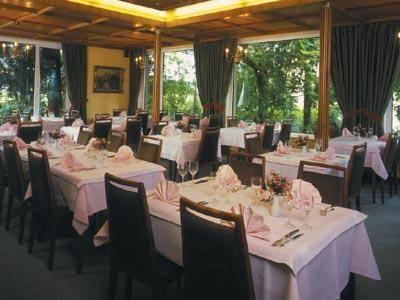 Отель Hotel Herber
