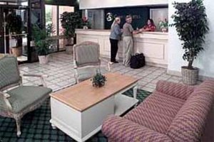 Quality Suites Universal South