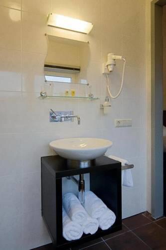 Отель Hotel 't Koningsbed