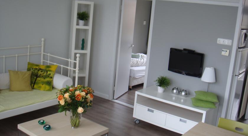 Апартаменты Van Dijk Apartments