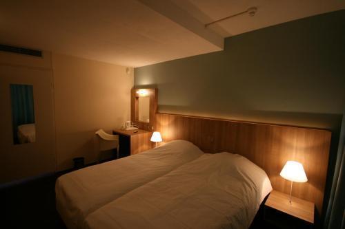 Отель Hotel Waanders