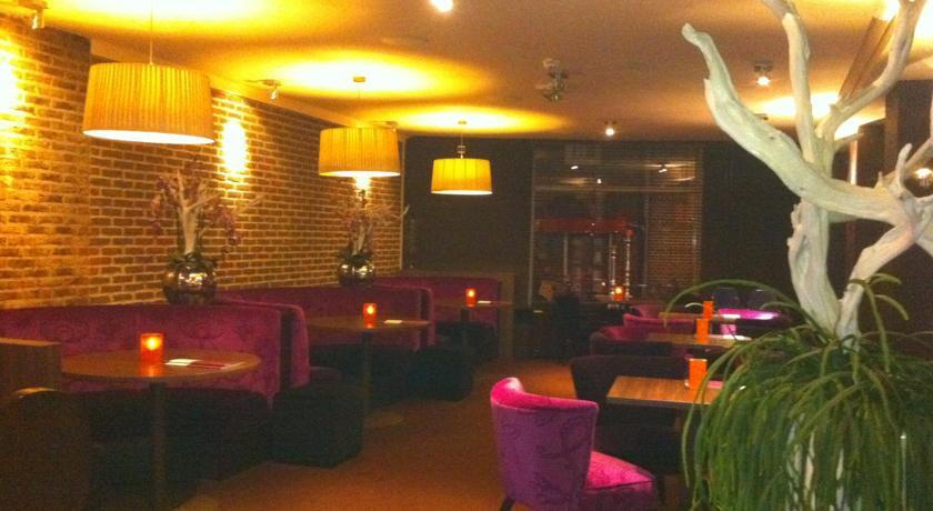 Отель Hotel Allure Lounge & Dinner