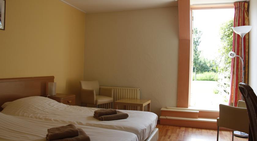 Хостел H2O Hostel Terschelling