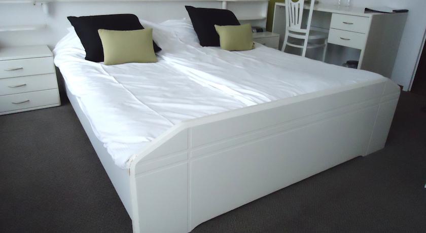 Отель Hotel de Keizerskroon Hoorn