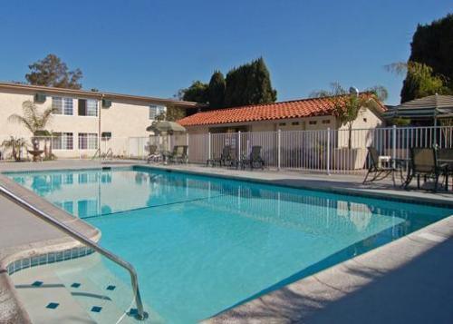 Отель Rodeway Inn Buena Park