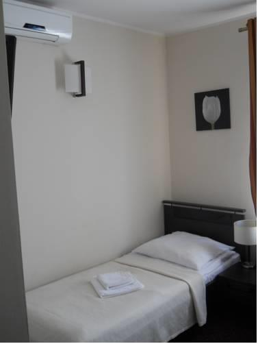 Отель Hotel Capitol