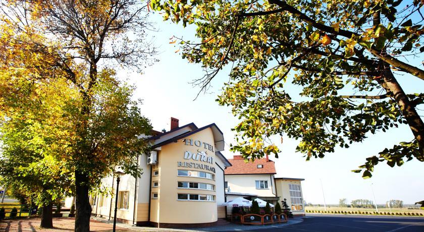 Отель Hotel Dukat