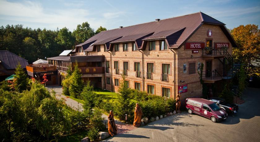 Отель Hotel Trylogia
