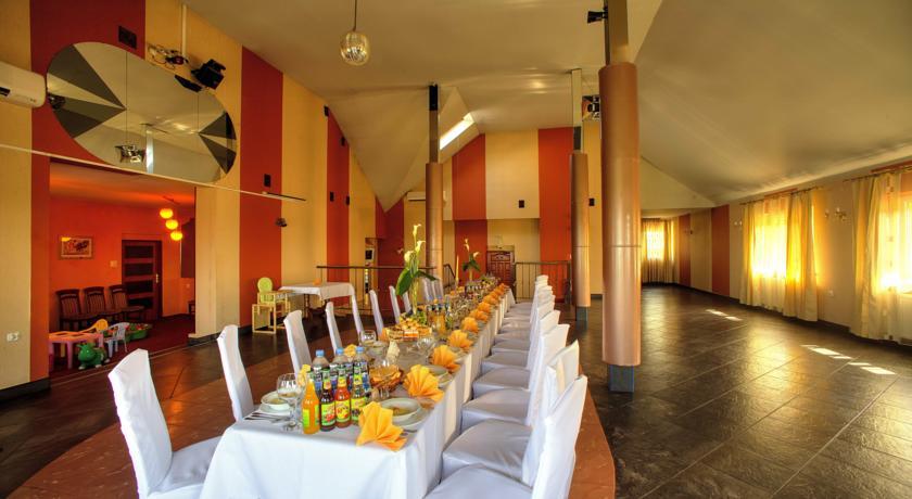 Отель Hotel Sezam Kraczkowa