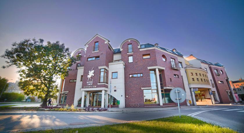 Отель Grot Hotel