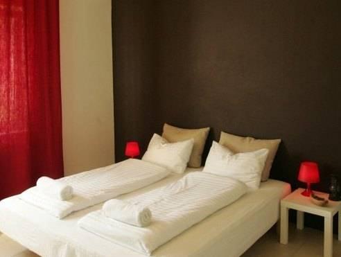 Отель Barcelona Rooms
