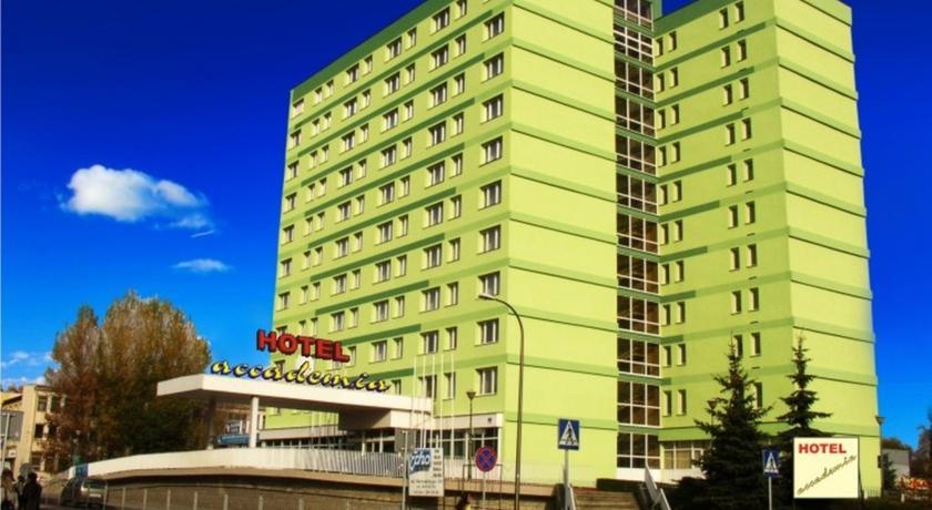 Отель Hotel Gromada Ostrowiec Swietokrzyski