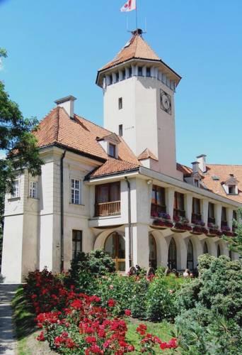 Отель Dom Polonii Hotel Zamek