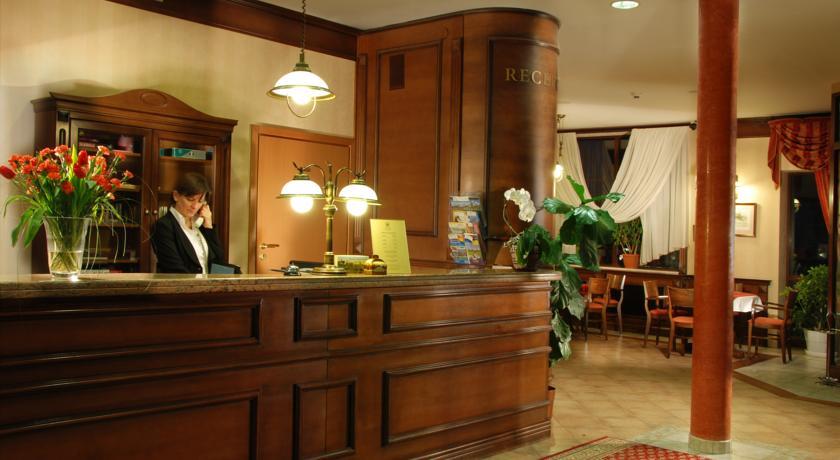 Отель Hotel Basztowy