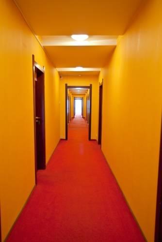 Отель Hotel 3