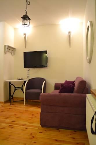 Отель Hotel Podklasztorze